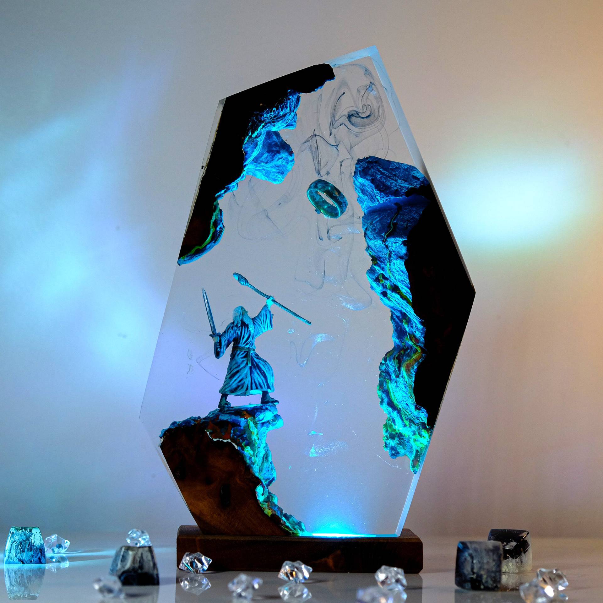 Wedding Lighting And Decor - Film-Szenen-Figur Tischlampe aus Harz, Magischer Ring,